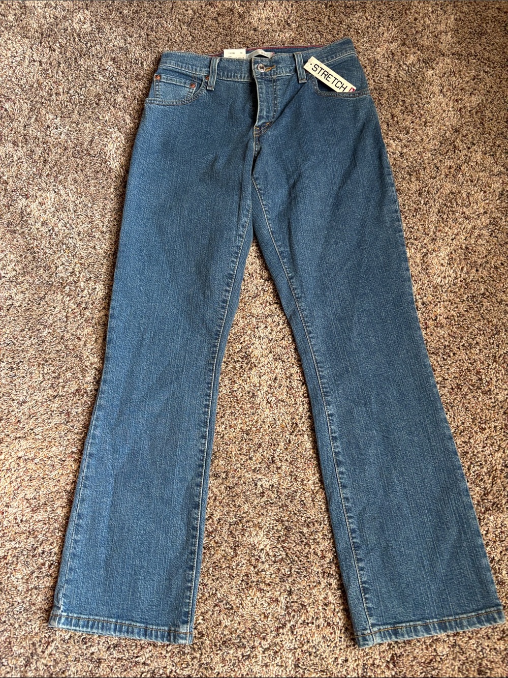 NWT 2008 Levi’s 550 bootcut -  4 short